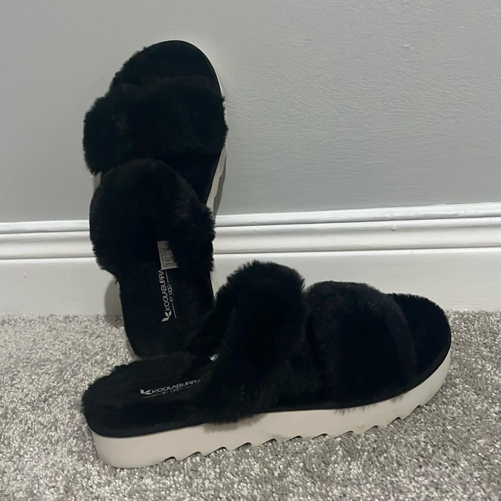 UGG fuzzy slippers